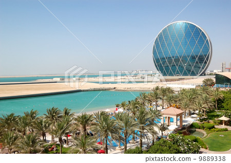 The luxury hotel and circular building, Abu Dhabi, UAE The luxury hotel and circular building, Abu Dhabi, UAE 9889338