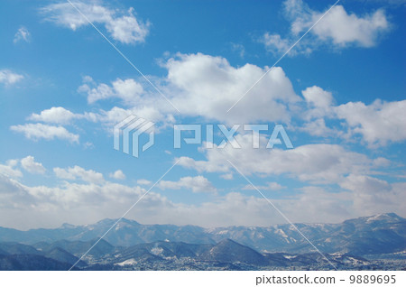 札幌山脈和天空 9889695