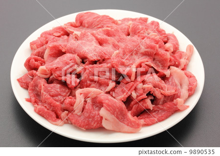 Kuroge Wagyu beef cutting off 9890535