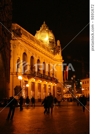 Night view of Prague Republic square 9891672