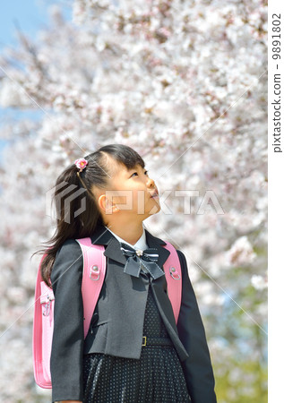 新生第一個女孩（櫻花） 9891802