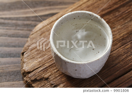 燒酒的形象 燒酒的形象 9901806