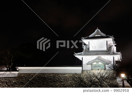 Ishikawa Gate (Kanazawa Castle), winter, night view [side] 9902958