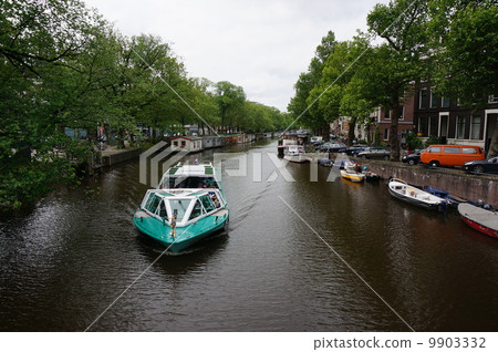 Amsterdam Canal 9903332