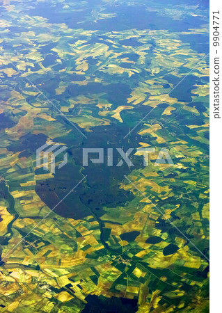 Green plains 9904771