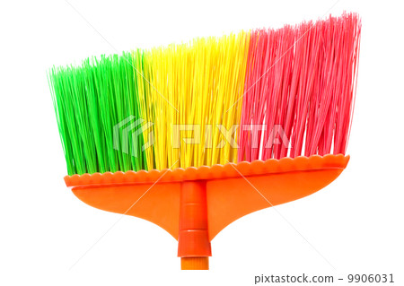 a brush the floor 9906031