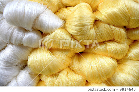 Silk thread 9914643