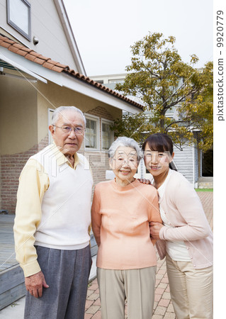 Elder couple and women Elder couple and women 9920779