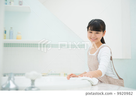 home helper home helper 9920982