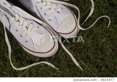 White Shoes White Shoes 9923477