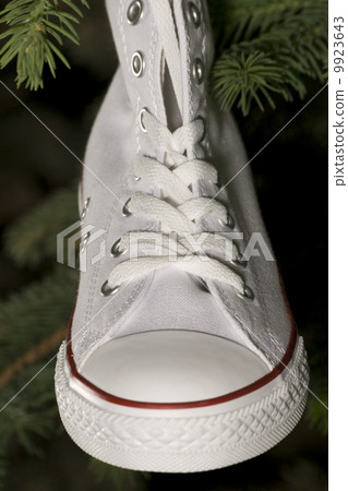 White Shoes White Shoes 9923643