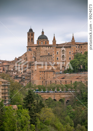 Old Urbino, Italy, Cityscape at Dull Day Old Urbino, Italy, Cityscape at Dull Day 9924073