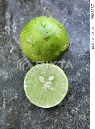 lemon 9925787