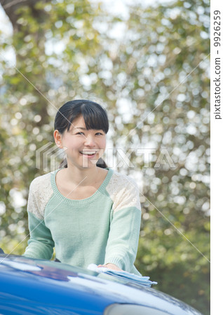 Woman to wash Woman to wash 9926259