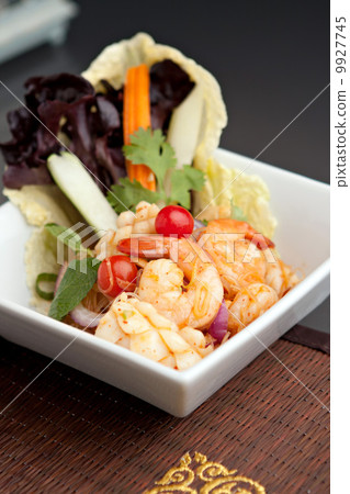 Thai Salad with Shrimp and Squid 9927745