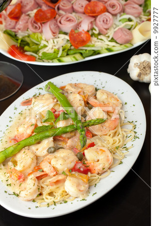 Shrimp Scampi with Pasta Shrimp Scampi with Pasta 9927777