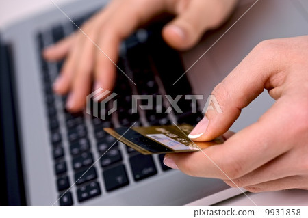 Business woman buying online 9931858