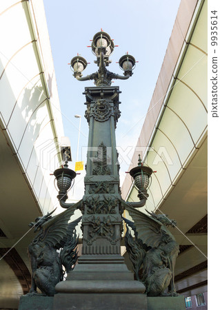 日本橋的麒麟雕像 9935614