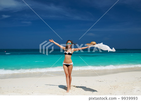 Woman at beach Woman at beach 9939993