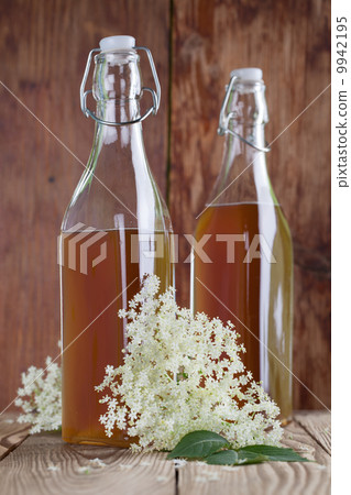 Elderberry syrup 9942195