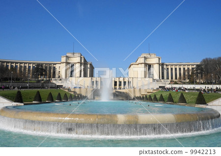 Palais de Chaillot in Paris 9942213