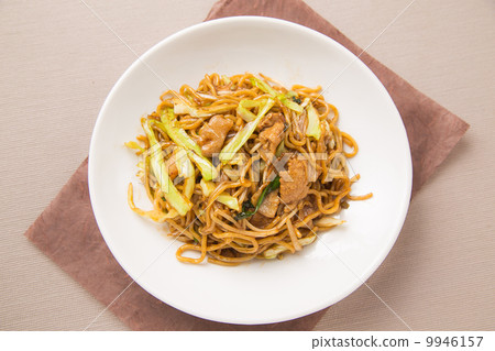 Shanghai fried noodles 9946157