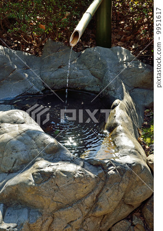 Kiyosumi garden · Kyoto Hozugawa stone water pot Kiyosumi garden · Kyoto Hozugawa stone water pot 9951617