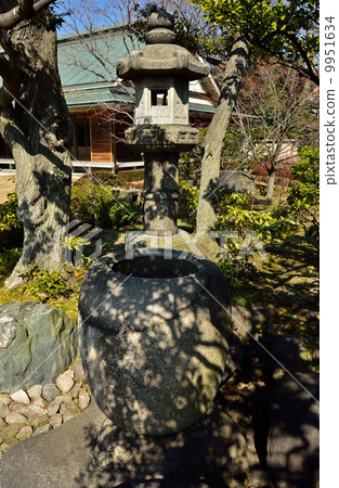 Kiyosumi garden · Izu granite (Nagome water pot) Kiyosumi garden · Izu granite (Nagome water pot) 9951634