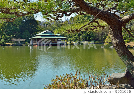 Kiyosumi garden · Oizumi water and Ryoi Kiyosumi garden · Oizumi water and Ryoi 9951636