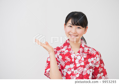 A woman in an Aloha shirt 9953293