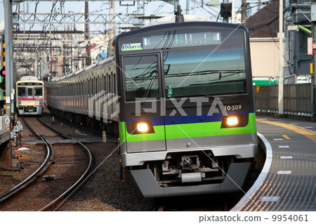 新宿線10  -  300火車10  -  509 F. 9954061