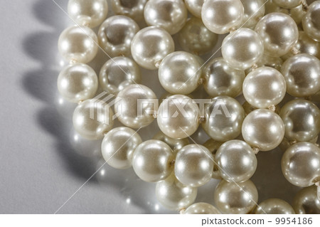 White pearl White pearl 9954186