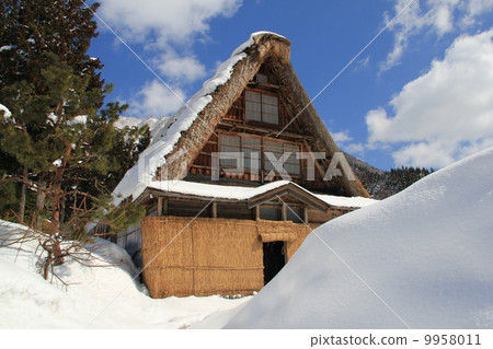 Suganuma settlement in winter Suganuma settlement in winter 9958011