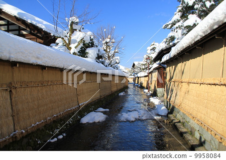 Winter home of Nagamachi samurai house 9958084