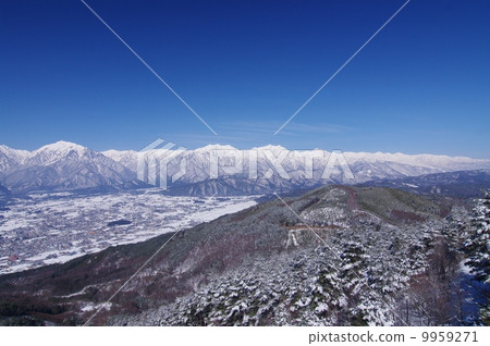 Observation from Takakurayama Observatory (Post Tateyama mountain range) 9959271