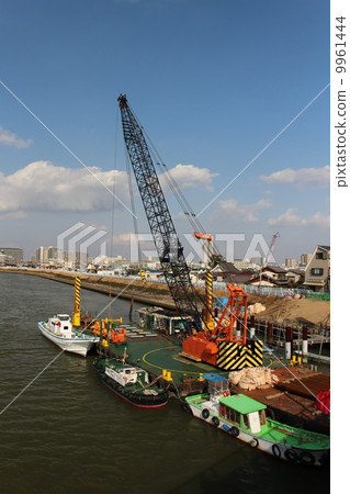 Water crane floating in Nakagawa 9961444