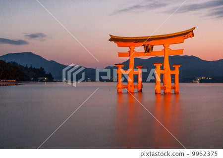 嚴島神社Otorii 嚴島神社Otorii 9962375