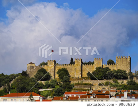 Sao Jorge Castle in Lisbon 9963629