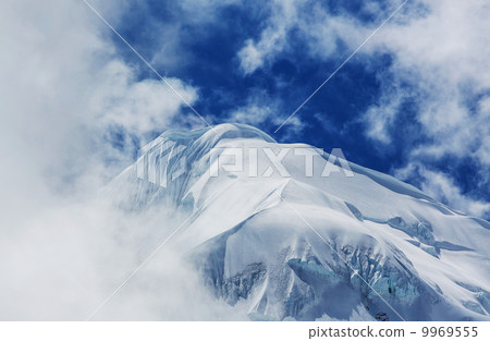 Mountains in Bolivia 9969555