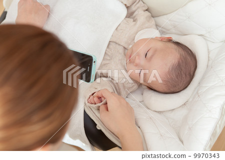 3 months old baby 9970343