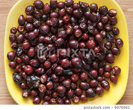 Dried rosehip Dried rosehip 9970981