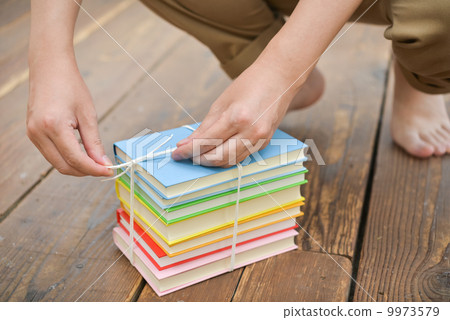 Bind a book Bind a book 9973579