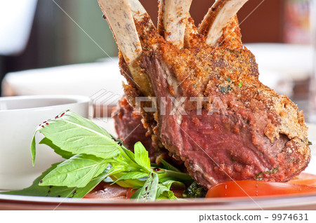 roasted lamb rib 9974631