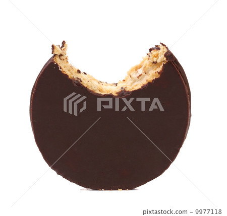Bitten biscuit sandwich with chocolate. 9977118