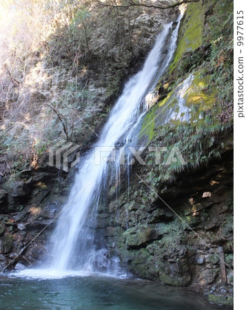 Biwa waterfall 9977615