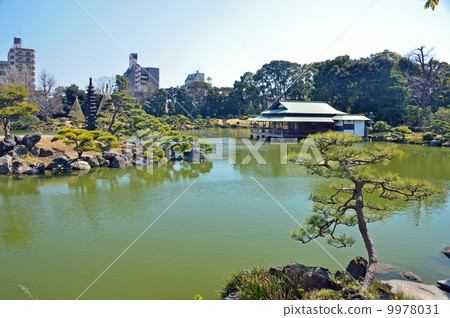Kiyosumi garden · Oizumi water and Ryoi Kiyosumi garden · Oizumi water and Ryoi 9978031