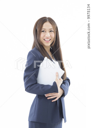 年輕的女士 年輕的女士 9978134