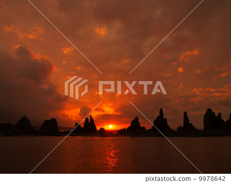 Sunrise of Hashima-iwa 9978642