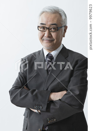 Middle / Senior Business Middle / Senior Business 9979623