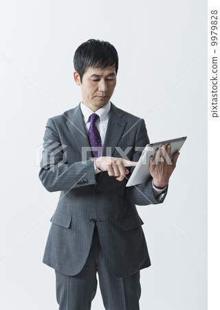Middle / Senior Business 9979828